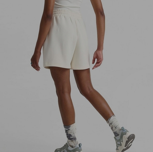 PINK SODA SPORT BATON FLEECE SHORTS. Size Small. New.Standard fit is relaxedH - Picture 2 of 10